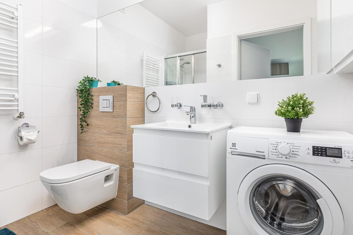 Feniks Spa Apartments 2 By Jantar Apartamenty Kolobrzeg Ngoại thất bức ảnh